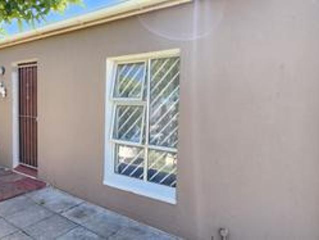 House for sale in Blue Downs, Western Cape