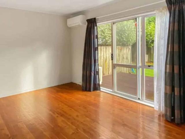 Apartment for rent in Panmure, Oroua County