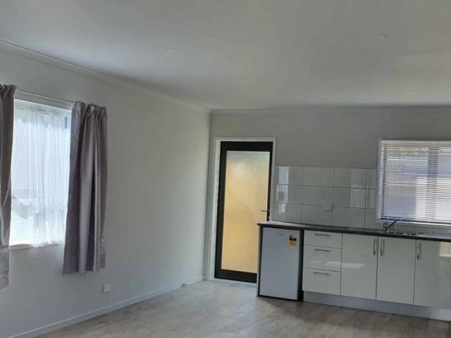 Townhouse for rent in Opaki, Wellington