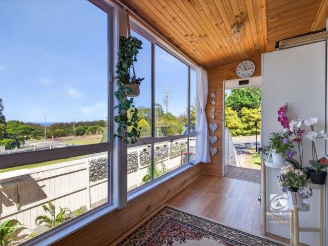 Apartment for sale in Kalimna, Victoria
