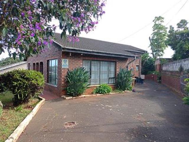 House for sale in Chatsworth, Kwazulu-natal
