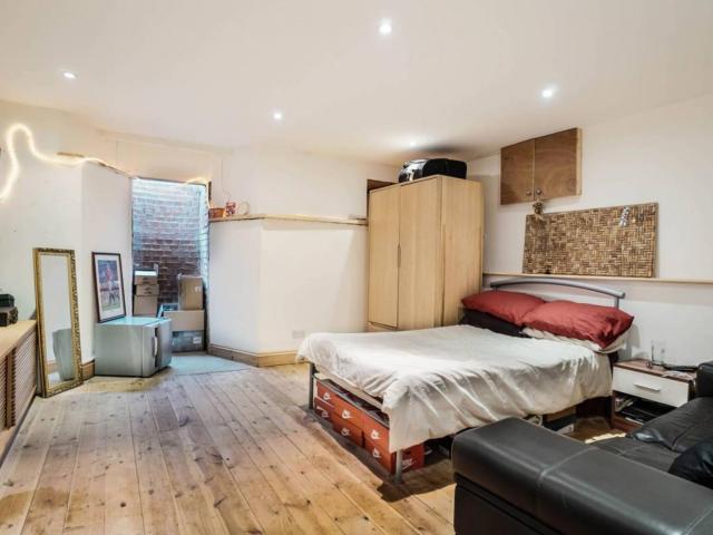 Room for rent in South Hackney, Greater London