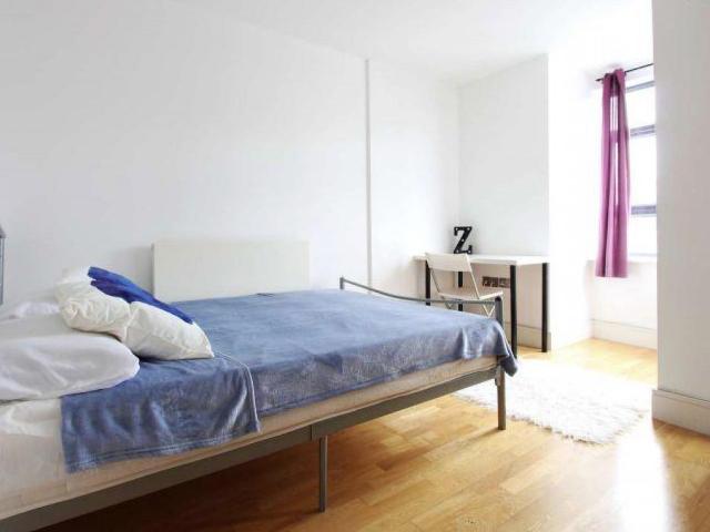 Room for rent in Limehouse, Greater London