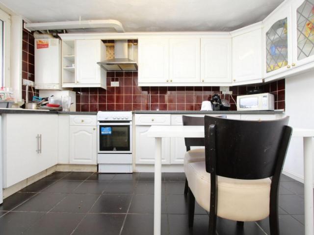 Room for rent in North Woolwich, Greater London