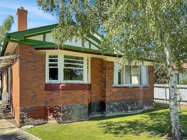 House for rent in Brisbane Grove, New South Wales