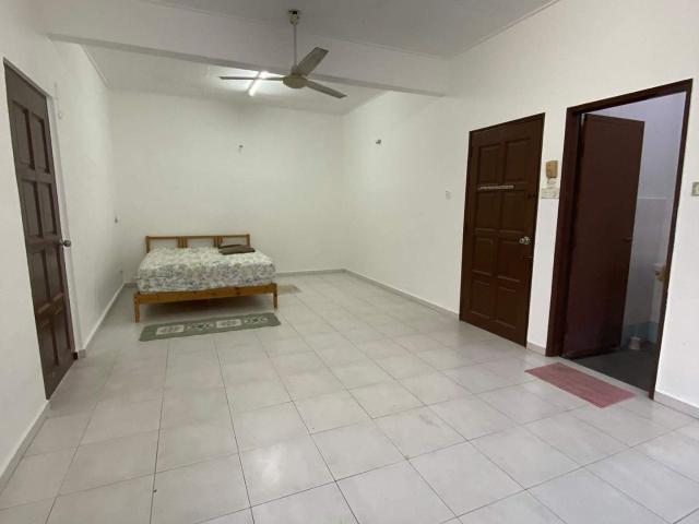 Room for rent in Kulai, Johor