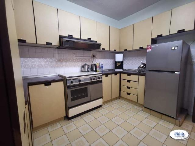 Room for rent in Petaling, Damansara Damai