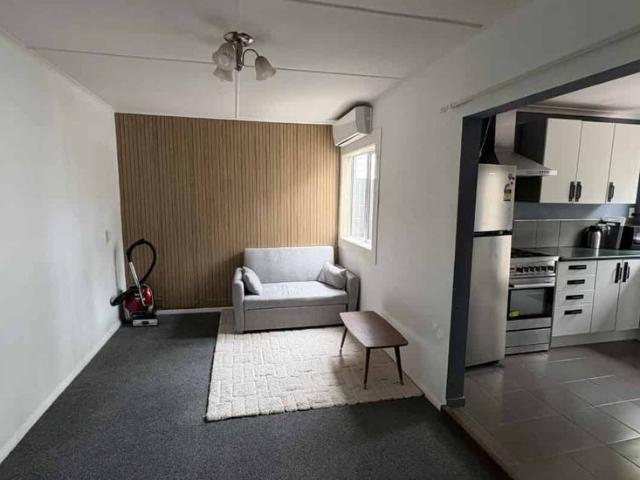 House for rent in Otakou