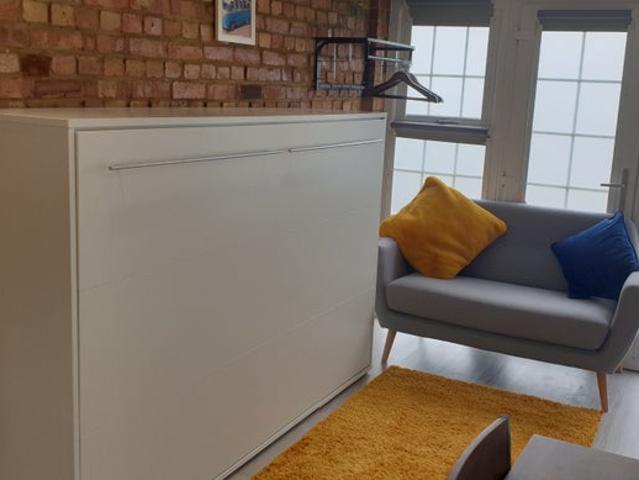 Studio for rent in Southwick, Adur