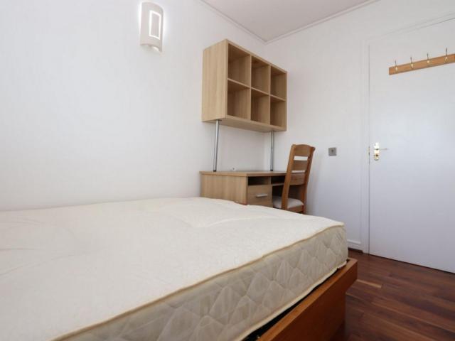 Room for rent in East Greenwich, Greater London