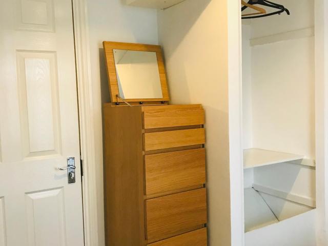 Room for rent in London Borough of Ealing, Greater London