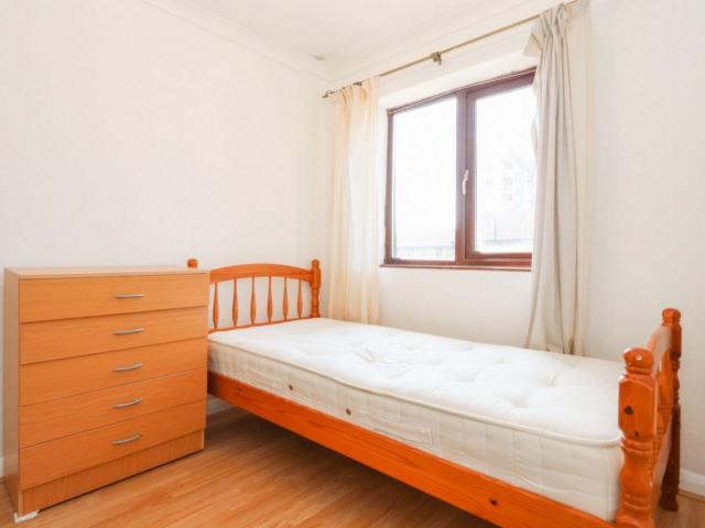 Room for rent in Canning Town, Greater London