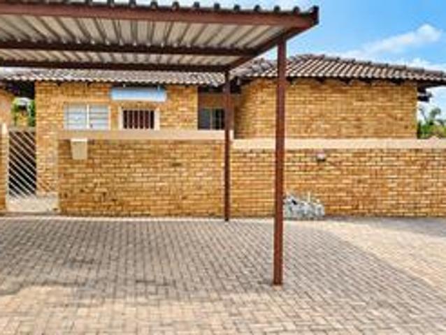Townhouse for sale in Centurion, City of Tshwane Metropolitan Municipality