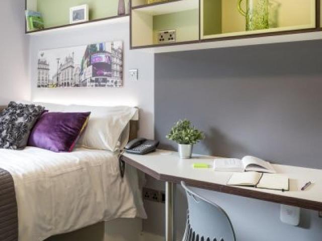 Apartment for rent in Hyde Park, West Yorkshire
