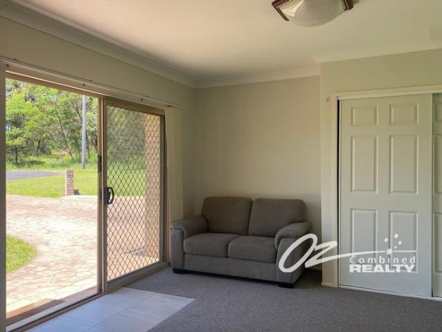 Granny Flat for rent in Vincentia, New South Wales