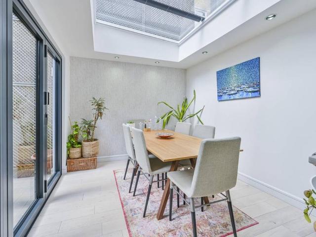 House for rent in East Marylebone, Greater London