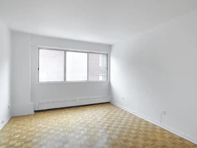 Apartment for rent in Côte-des-Neiges–Notre-Dame-de-Grâce, Montréal