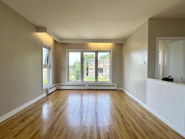 Apartment for rent in St. Leonard's, Quebec