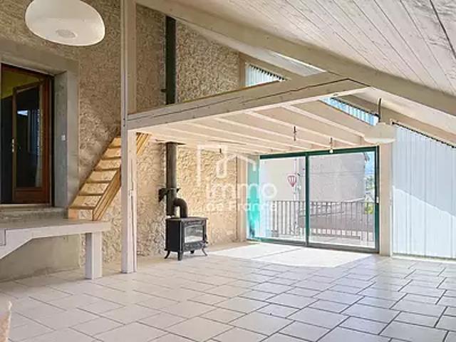 Maison vente à Saint-Lupicin, Coteaux du Lizon