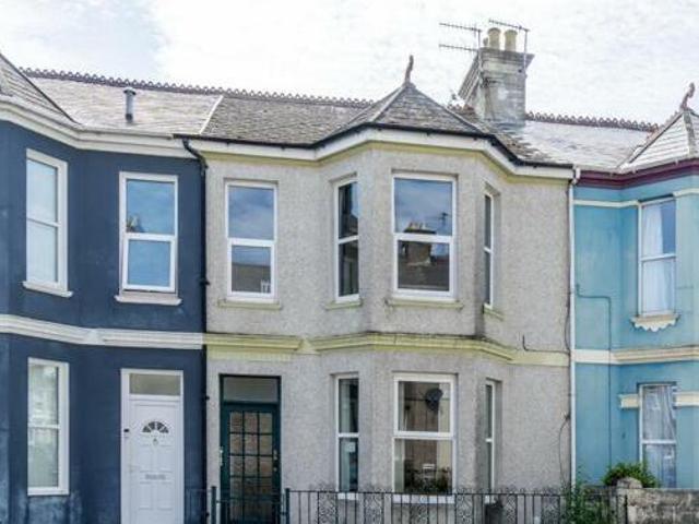 House for sale in Follaton, Strode