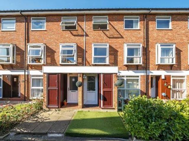 House for sale in Surrey, England