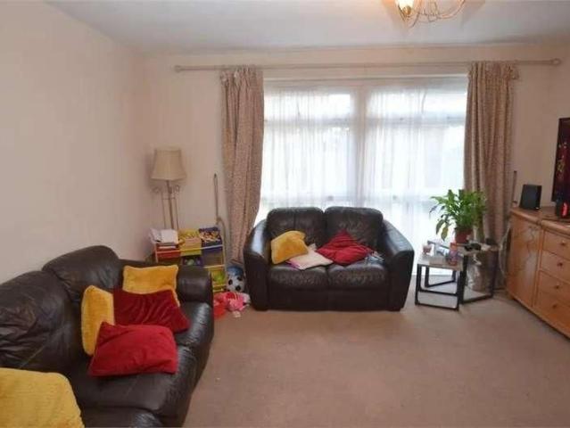 House for rent in London Borough of Croydon, Addiscombe