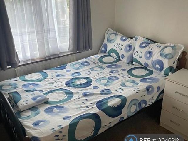 House for rent in London Borough of Barking and Dagenham, Greater London