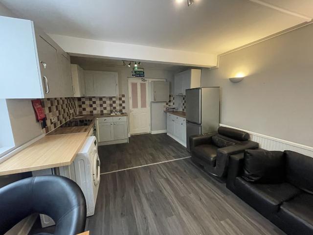 Apartment for rent in London Borough of Croydon, Thornton Heath
