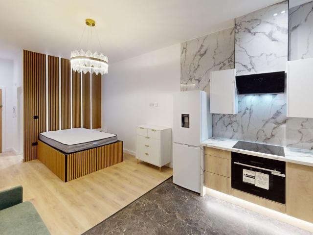 Studio for rent in St Helens
