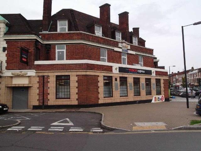 Apartment for rent in South Stanmore, Greater London