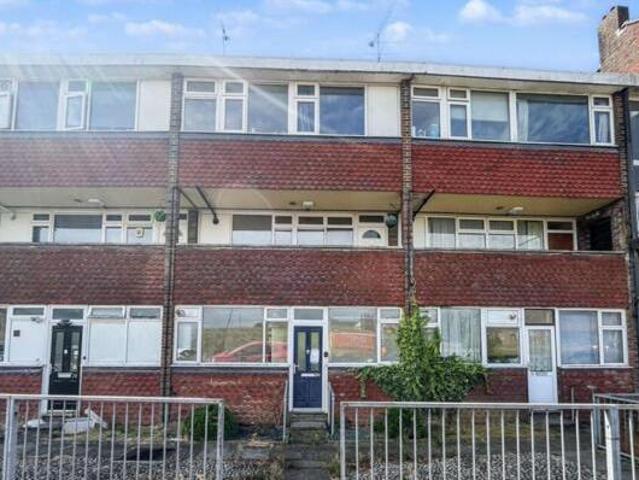 House for sale in Rose Hill, Pachesham Park