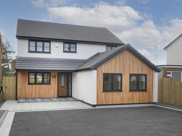 House for sale in Kettlebrook, Staffordshire