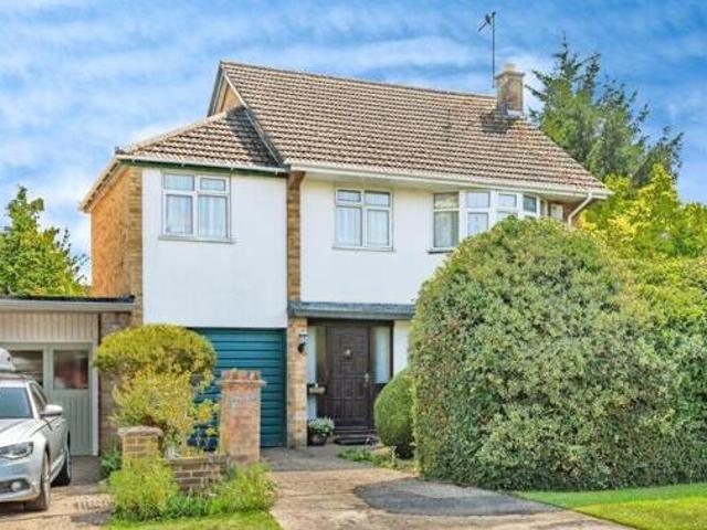 House for sale in Northampton, Northamptonshire