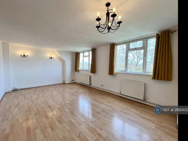 Apartment for rent in Friern Barnet, Greater London