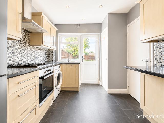 House for rent in Hutton, Navestock Side