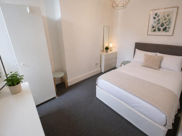 House for rent in Kensington, Calderstones
