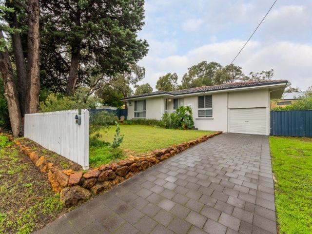House for rent in Gooseberry Hill, Western Australia
