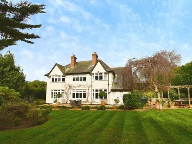 House for sale in Birkenhead, Wirral