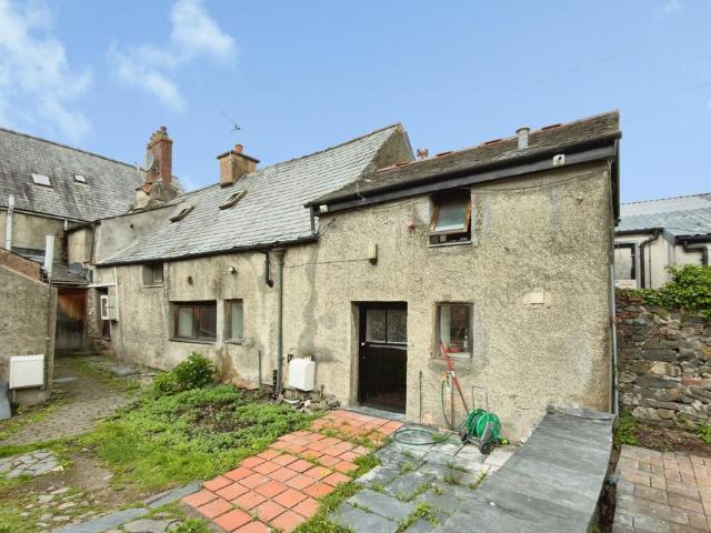 House for sale in Trofarth, Wales