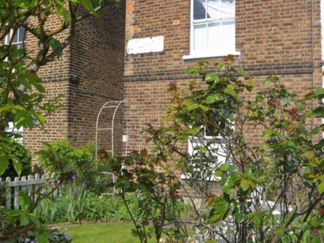 Apartment for rent in London Borough of Lambeth, Greater London