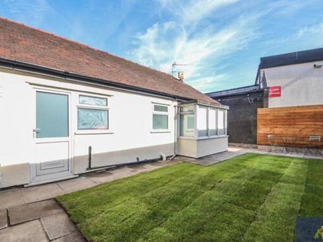 House for sale in Roby Mill, Lancashire