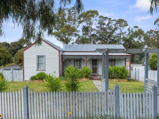 House for rent in Golden Square, Bendigo