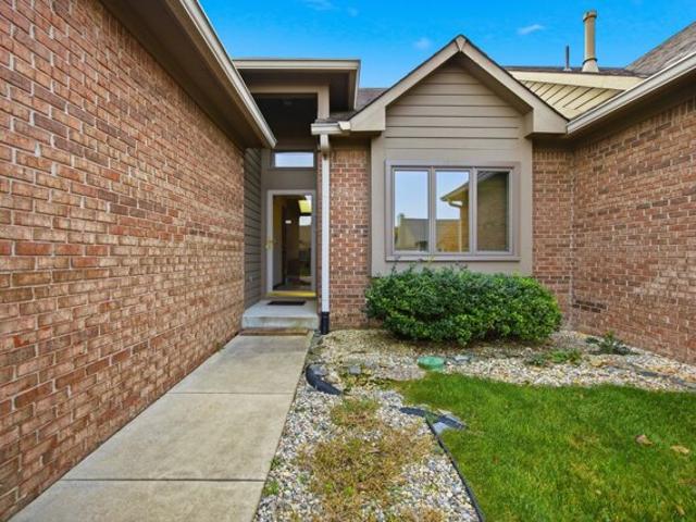 Condo for sale in Greenwood, Indiana