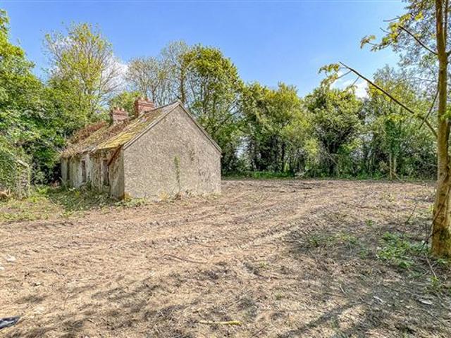 Cottage for sale in Callan