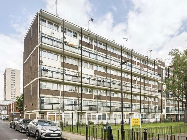 Apartment for rent in Saint Matthias Estate, Poplar Grove