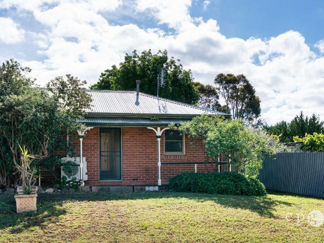 Apartment for sale in Castlemaine, Victoria