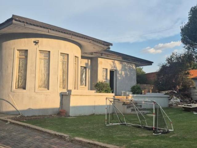 House for rent in Vosloorus, Gauteng