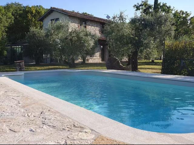 Villa Indipendente in affitto a San Venanzo, Umbria