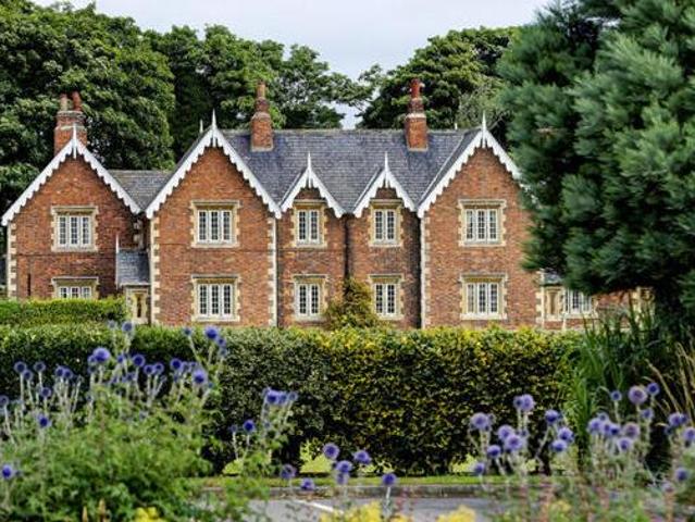 House for rent in Lyons, Greater London