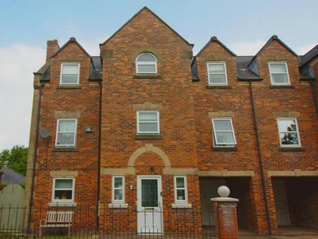 House for sale in Lea, Higher Bartle